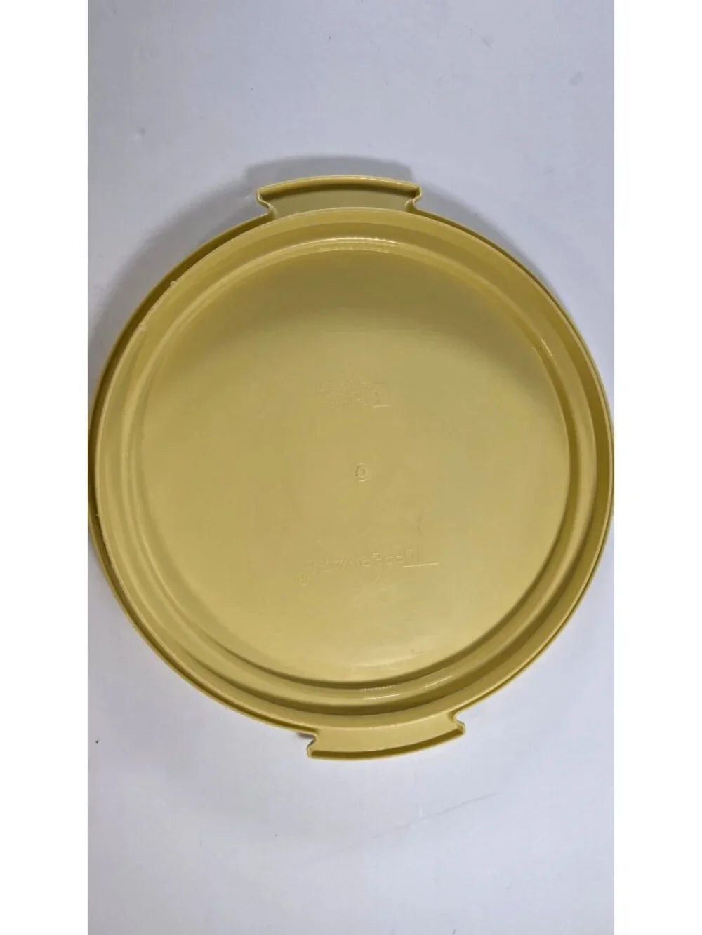VINTAGE 70'S  TUPPERWARE CAKE CARRIER TAKER SUNBURST YELLOW 684-5 DOME